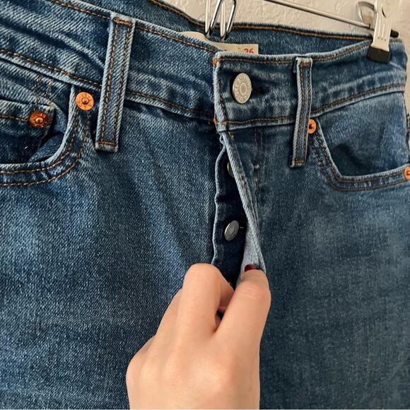 Levi's Wedgie High Rise Straight Leg Jeans - Picture 5 of 9